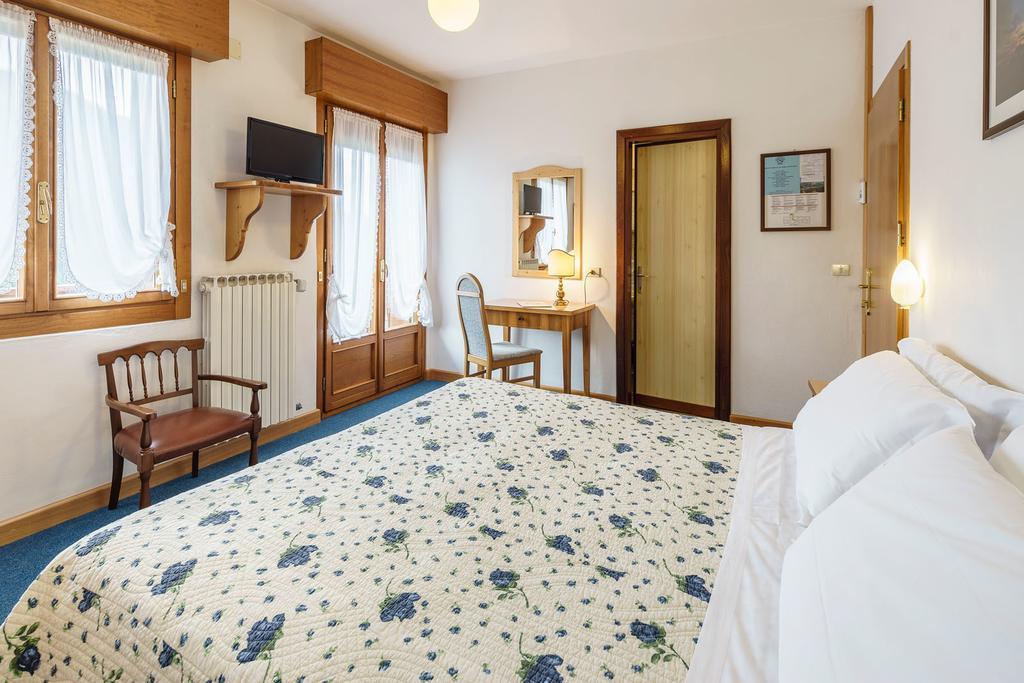 Hotel Roma San Vito di Cadore Room photo